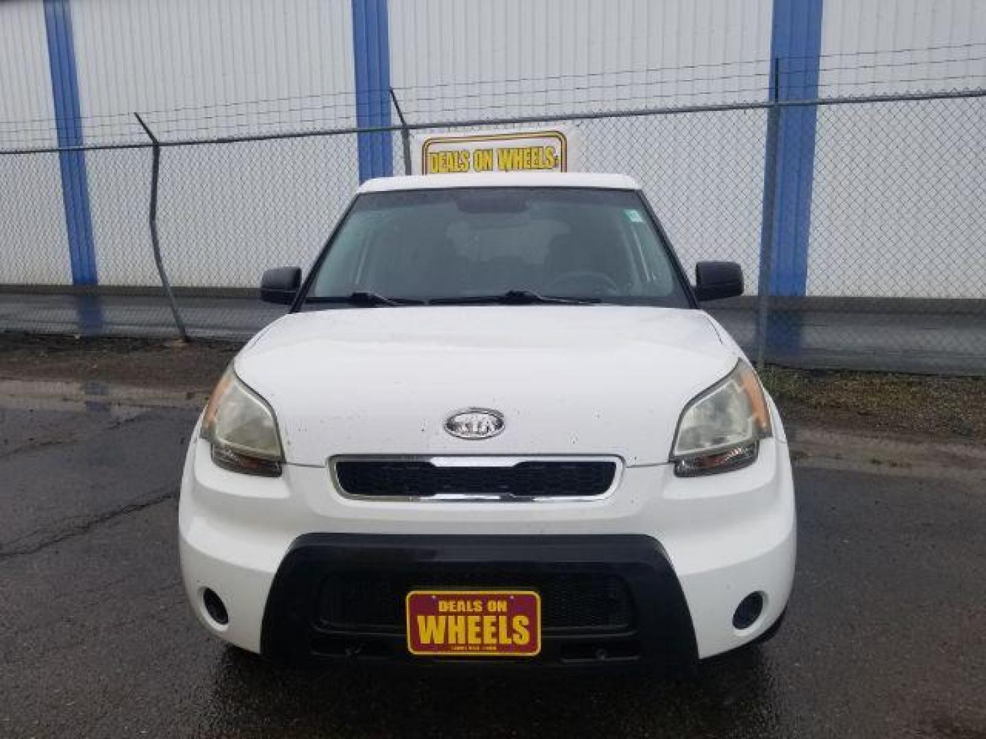 2010 Kia Soul Base (KNDJT2A10A7) with an 1.6L L4 DOHC 16V engine, 5-Speed Manual transmission, located at 1800 West Broadway, Missoula, 59808, (406) 543-1986, 46.881348, -114.023628 - Photo#1