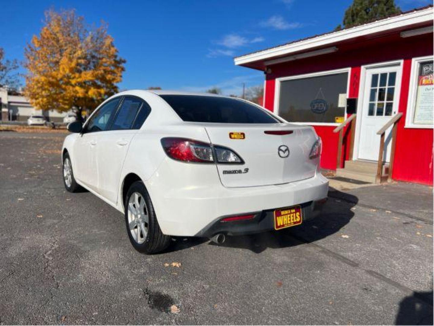 2010 Mazda MAZDA3 i Sport 4-Door (JM1BL1SF6A1) with an 2.0L L4 DOHC 16V engine, located at 601 E. Idaho St., Kalispell, MT, 59901, 48.203983, -114.308662 - Photo#2