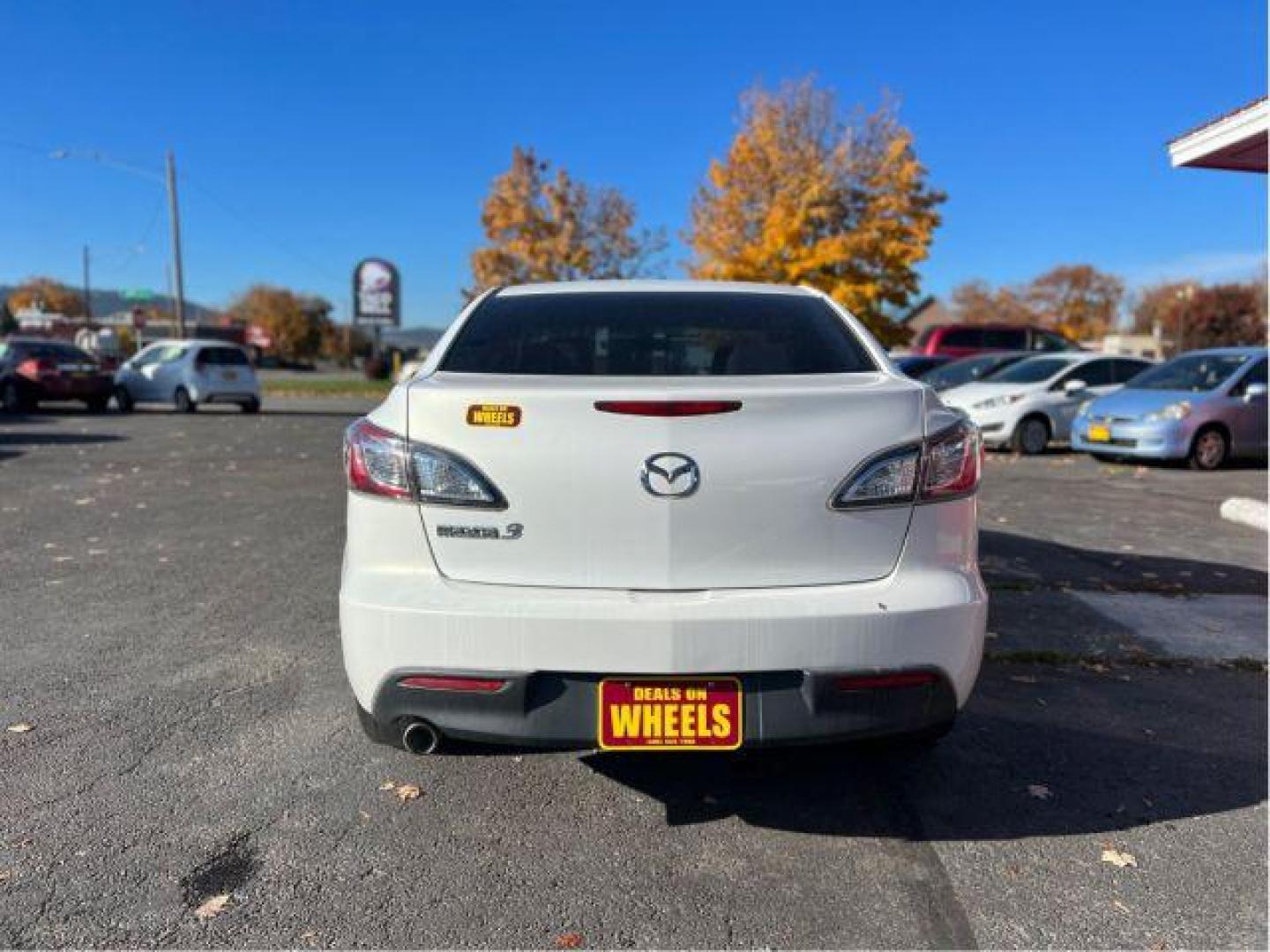 2010 Mazda MAZDA3 i Sport 4-Door (JM1BL1SF6A1) with an 2.0L L4 DOHC 16V engine, located at 601 E. Idaho St., Kalispell, MT, 59901, 48.203983, -114.308662 - Photo#3