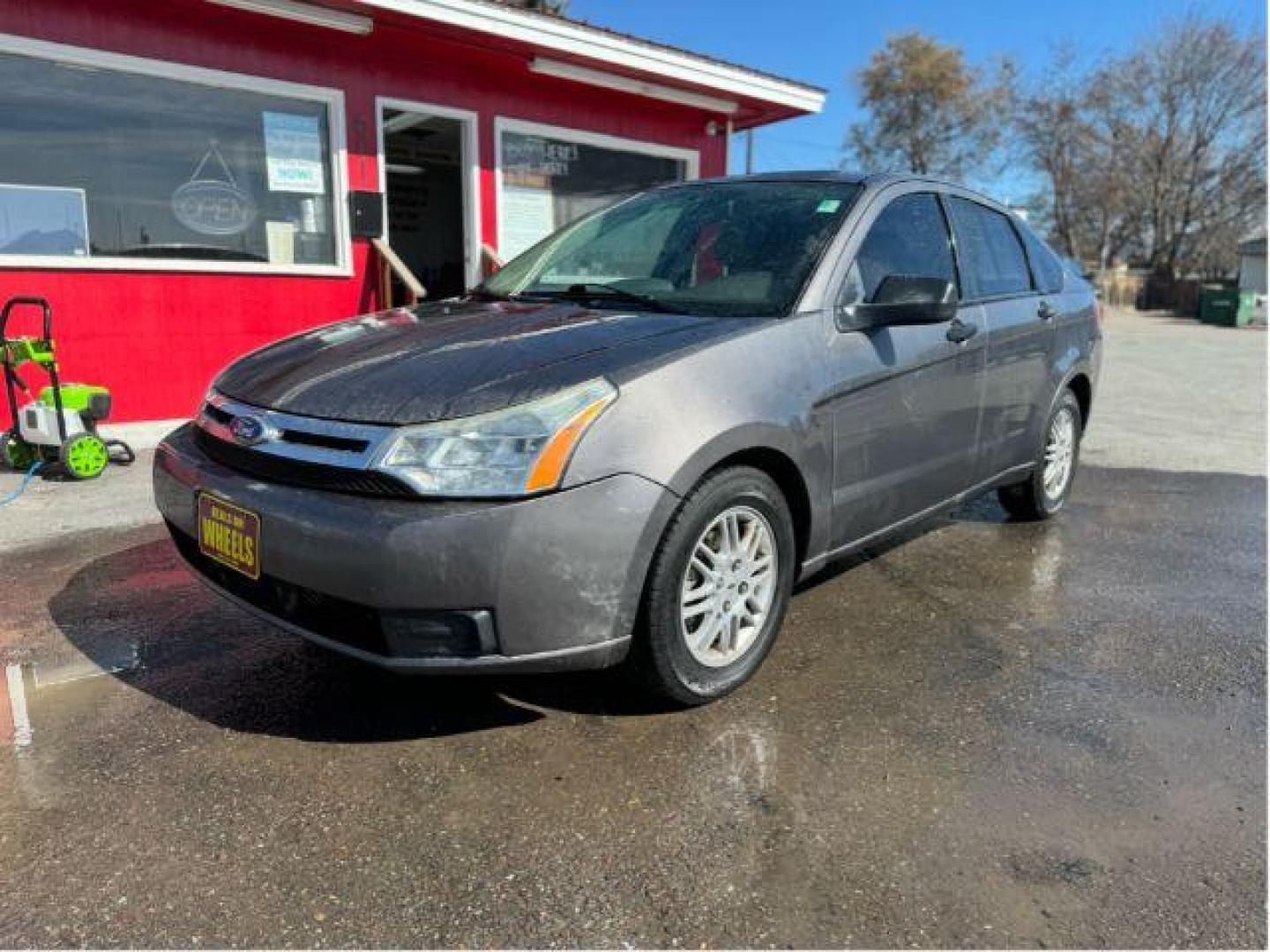 2011 Ford Focus SE Sedan (1FAHP3FN1BW) with an 2.0L L4 DOHC 16V engine, located at 601 E. Idaho St., Kalispell, MT, 59901, 48.203983, -114.308662 - Photo#0