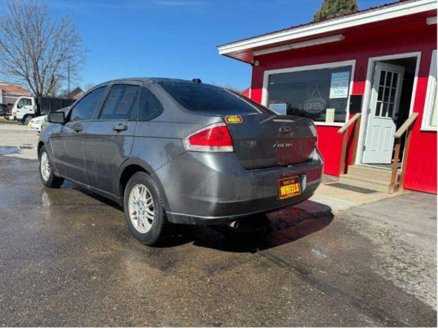 2011 Ford Focus SE Sedan (1FAHP3FN1BW) with an 2.0L L4 DOHC 16V engine, located at 601 E. Idaho St., Kalispell, MT, 59901, 48.203983, -114.308662 - Photo#2