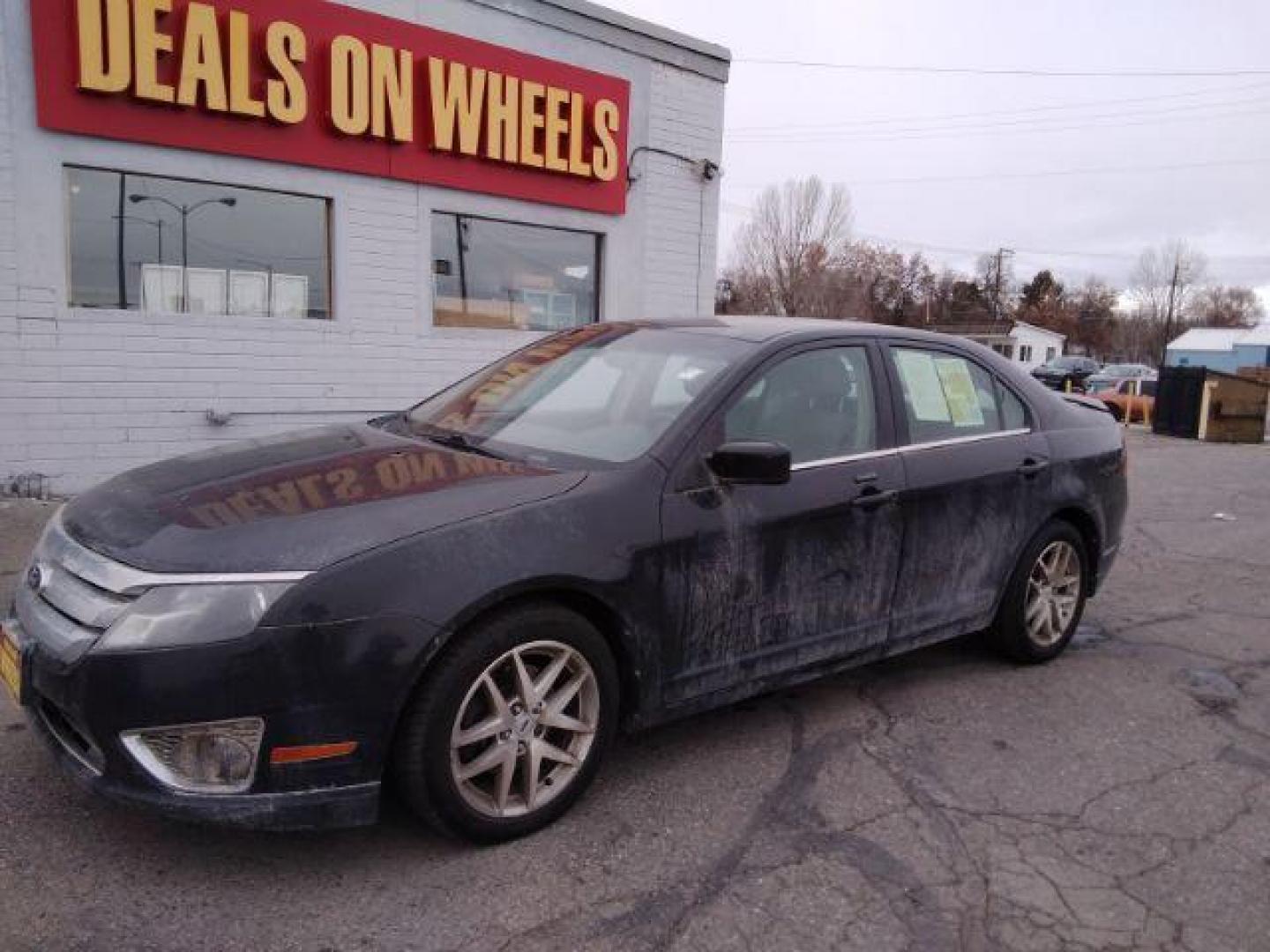 2011 Ford Fusion I4 SEL (3FAHP0JA5BR) with an 2.5L L4 DOHC 16V engine, located at 4047 Montana Ave., Billings, MT, 59101, 45.770847, -108.529800 - Photo#1