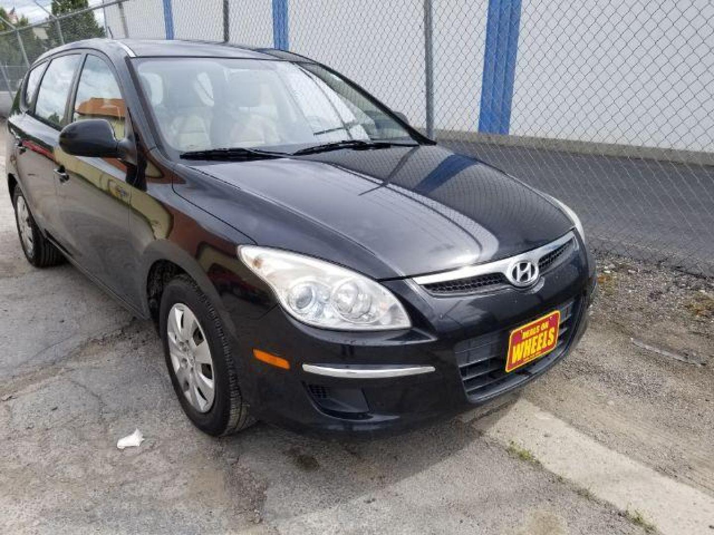 2011 Hyundai Elantra Touring SE Manual (KMHDB8AE8BU) with an 2.0L L4 DOHC 16V engine, 5-Speed Manual transmission, located at 4801 10th Ave S,, Great Falls, MT, 59405, 47.494347, -111.229942 - Photo#7