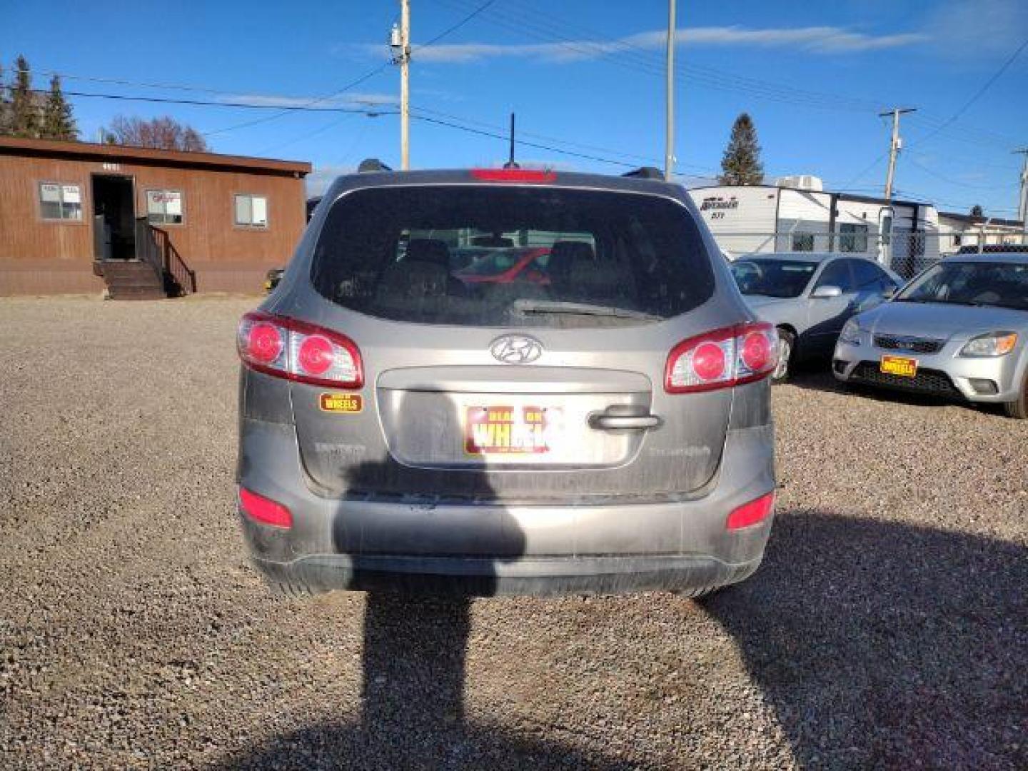 2011 Hyundai Santa Fe GLS 3.5 FWD (5XYZG4AG0BG) with an 3.5L V6 DOHC 24V engine, 6-Speed Automatic transmission, located at 4801 10th Ave S,, Great Falls, MT, 59405, 47.494347, -111.229942 - Photo#3