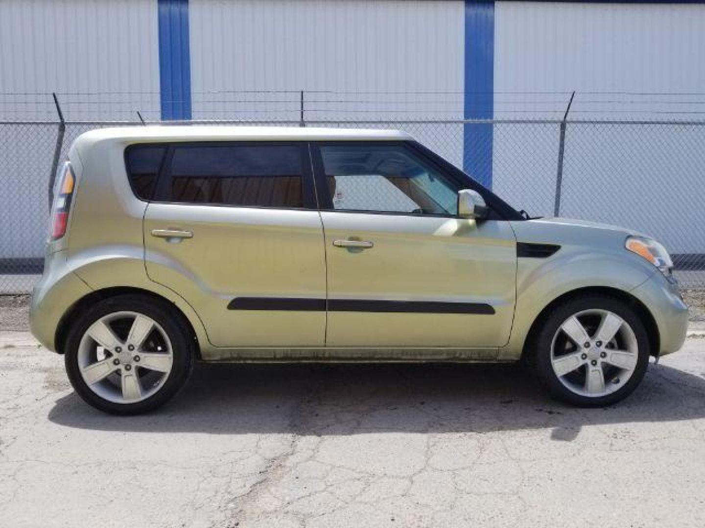 2011 Kia Soul Sport (KNDJT2A2XB7) with an 2.0L L4 DOHC 16V engine, located at 4801 10th Ave S,, Great Falls, MT, 59405, 47.494347, -111.229942 - Photo#5