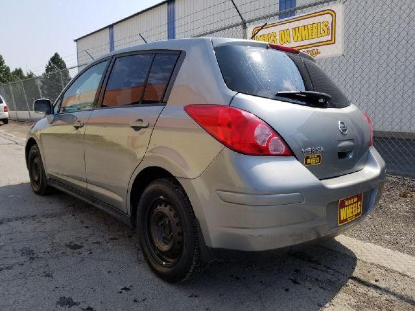 2011 Nissan Versa 1.8 SL Hatchback (3N1BC1CP7BL) with an 1.8L L4 DOHC 16V engine, Continuously Variable Transmission transmission, located at 4801 10th Ave S,, Great Falls, MT, 59405, 47.494347, -111.229942 - Photo#3