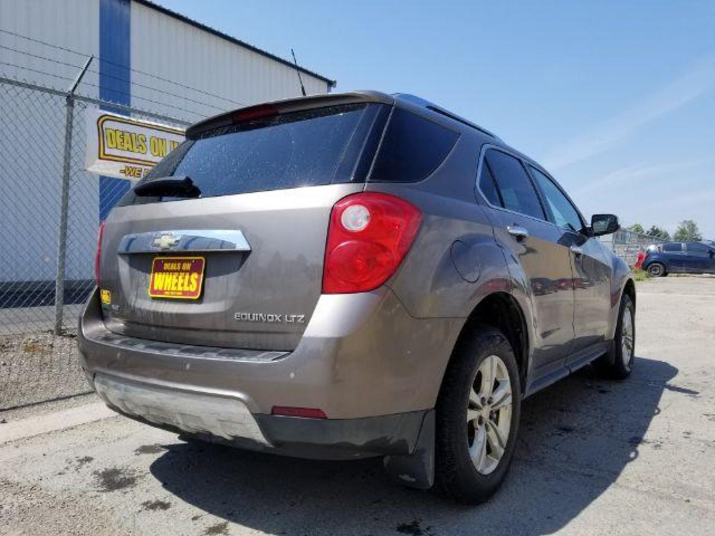 2012 Chevrolet Equinox LTZ AWD (2GNFLGEK6C6) with an 2.4L L4 DOHC 16V engine, 6-Speed Automatic transmission, located at 1800 West Broadway, Missoula, 59808, (406) 543-1986, 46.881348, -114.023628 - Photo#4