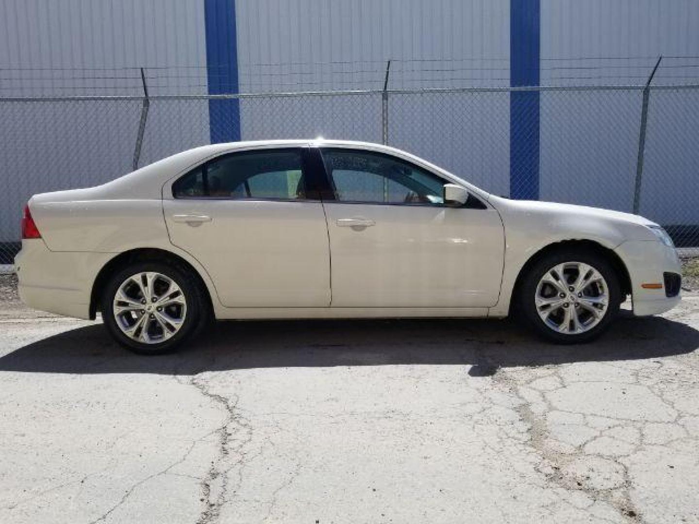 2012 Ford Fusion SE (3FAHP0HA5CR) with an 2.5L L4 DOHC 16V engine, located at 1800 West Broadway, Missoula, 59808, (406) 543-1986, 46.881348, -114.023628 - Photo#5