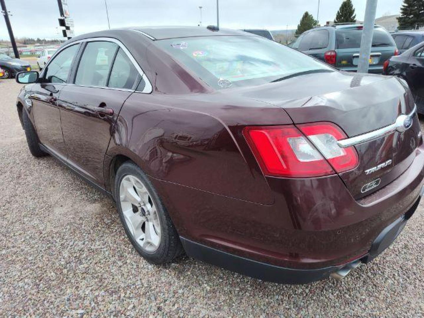 2012 Ford Taurus SEL FWD (1FAHP2EWXCG) with an 3.5L V6 DOHC 24V engine, 6-Speed Automatic transmission, located at 4801 10th Ave S,, Great Falls, MT, 59405, 47.494347, -111.229942 - Photo#2