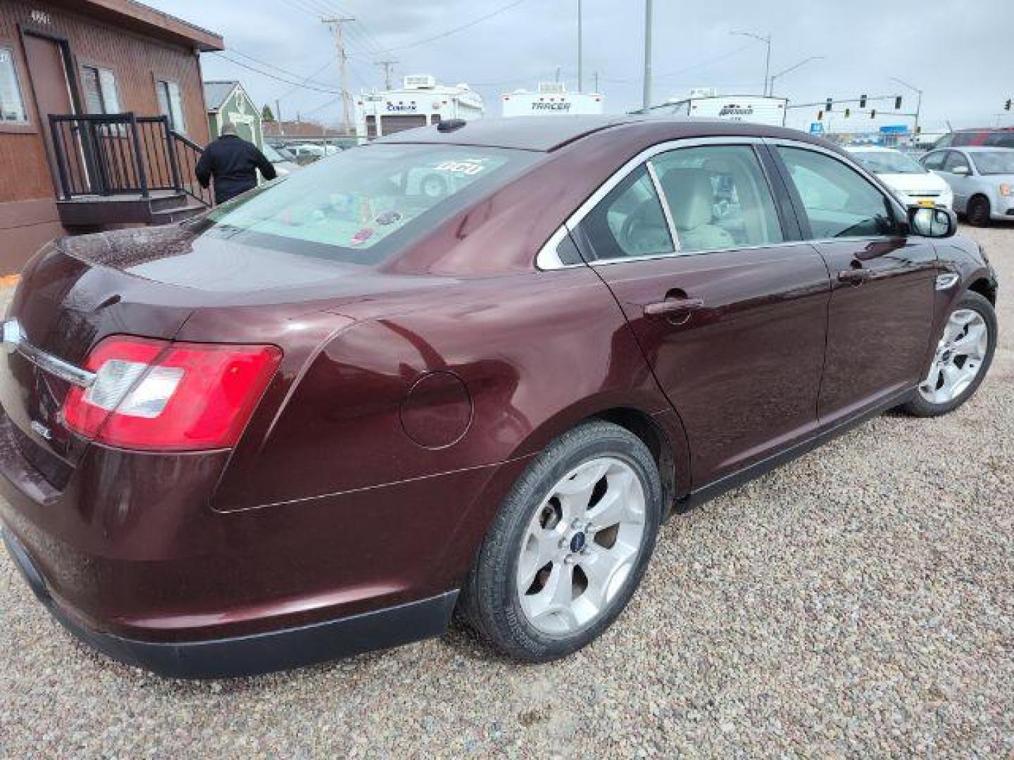 2012 Ford Taurus SEL FWD (1FAHP2EWXCG) with an 3.5L V6 DOHC 24V engine, 6-Speed Automatic transmission, located at 4801 10th Ave S,, Great Falls, MT, 59405, 47.494347, -111.229942 - Photo#5