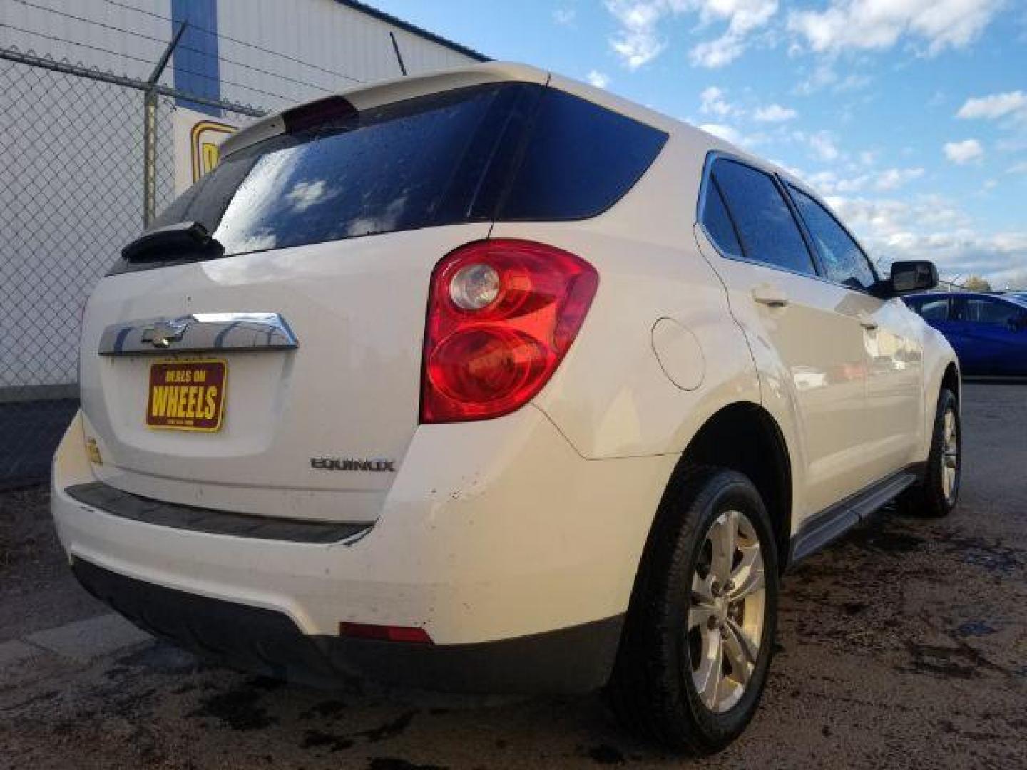 2013 Chevrolet Equinox LS AWD (2GNFLCEK2D6) with an 2.4L L4 DOHC 16V engine, 6-Speed Automatic transmission, located at 601 E. Idaho St., Kalispell, MT, 59901, 48.203983, -114.308662 - Photo#4