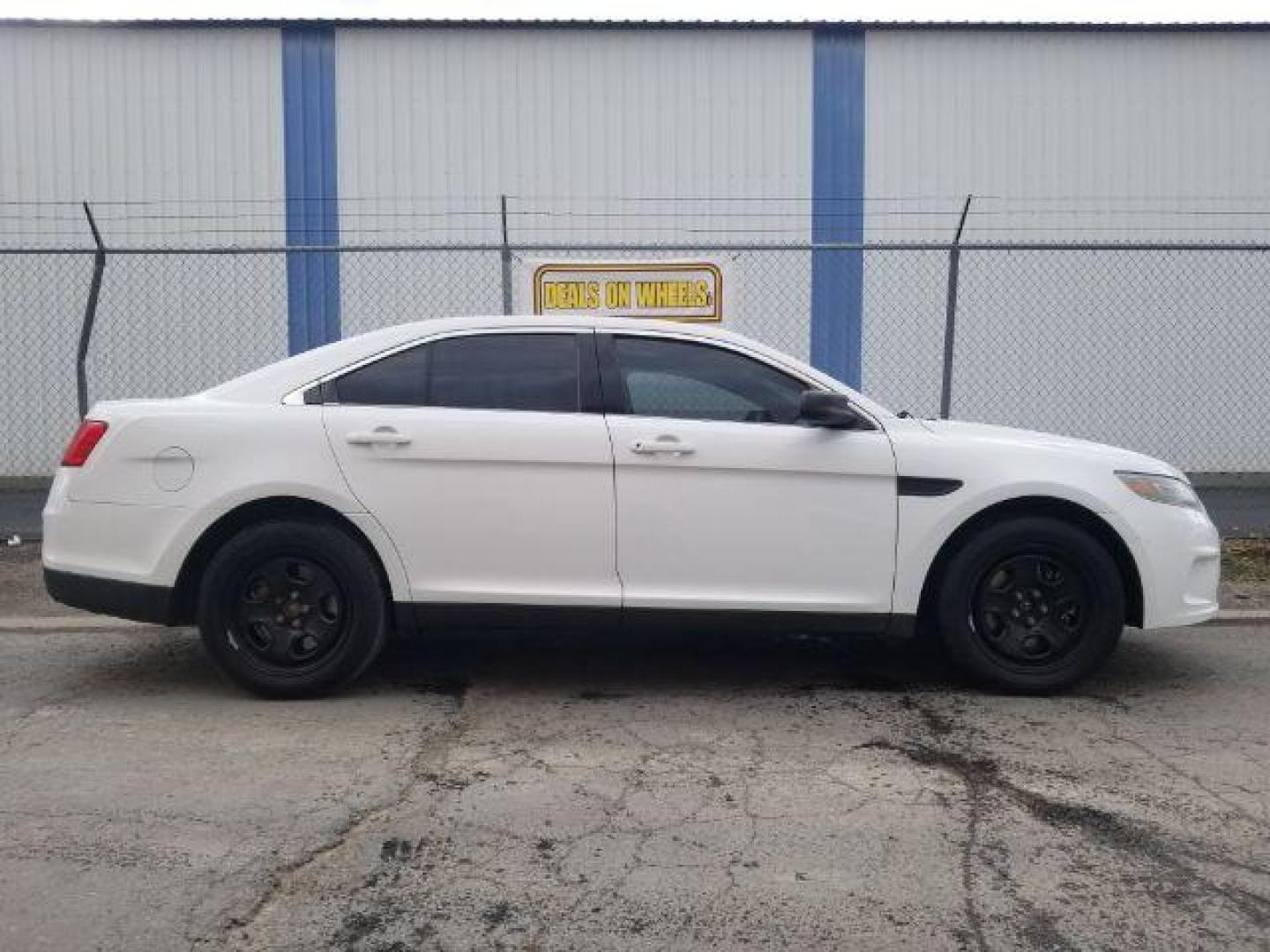 2013 Ford Taurus Police AWD (1FAHP2M87DG) with an 3.5L V6 DOHC 24V engine, 6-Speed Automatic transmission, located at 4801 10th Ave S,, Great Falls, MT, 59405, 47.494347, -111.229942 - Photo#3