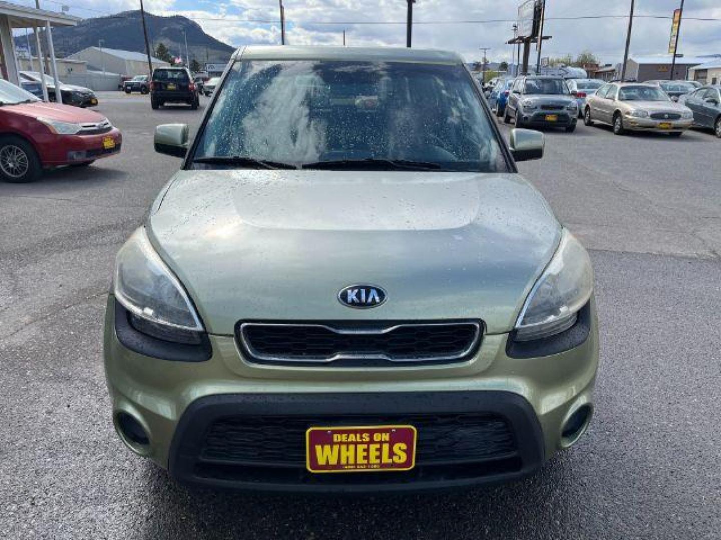 2013 Kia Soul Base (KNDJT2A57D7) with an 1.6L L4 DOHC 16V engine, Automatic transmission, located at 1821 N Montana Ave., Helena, MT, 59601, 46.603447, -112.022781 - Photo#1