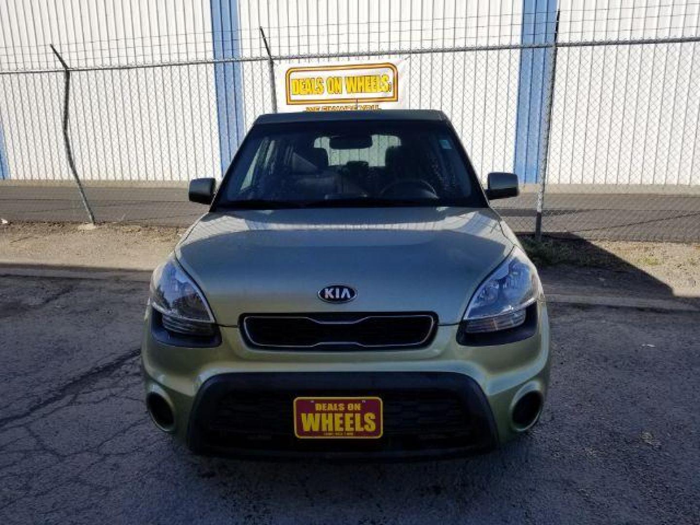 2013 Kia Soul Base (KNDJT2A57D7) with an 1.6L L4 DOHC 16V engine, Automatic transmission, located at 1800 West Broadway, Missoula, 59808, (406) 543-1986, 46.881348, -114.023628 - Photo#1