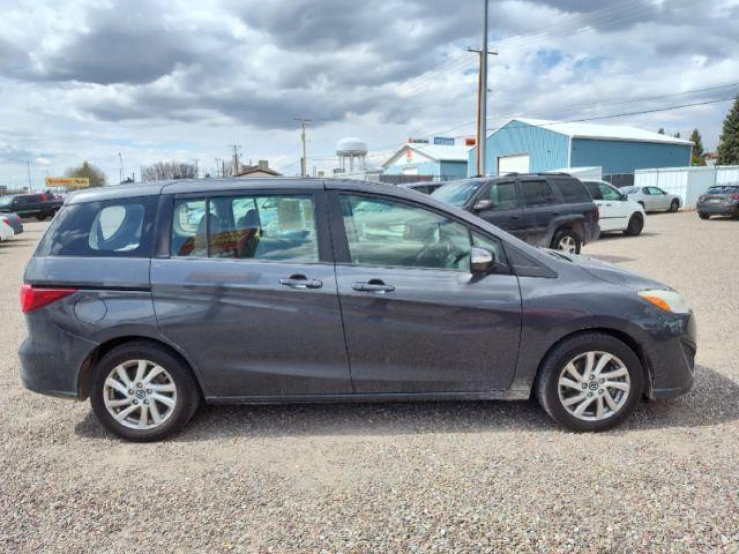 2014 Mazda MAZDA5 Sport AT (JM1CW2BL5E0) with an 2.5L L4 DOHC 16V engine, 5-Speed Automatic transmission, located at 4801 10th Ave S,, Great Falls, MT, 59405, 47.494347, -111.229942 - Photo#5