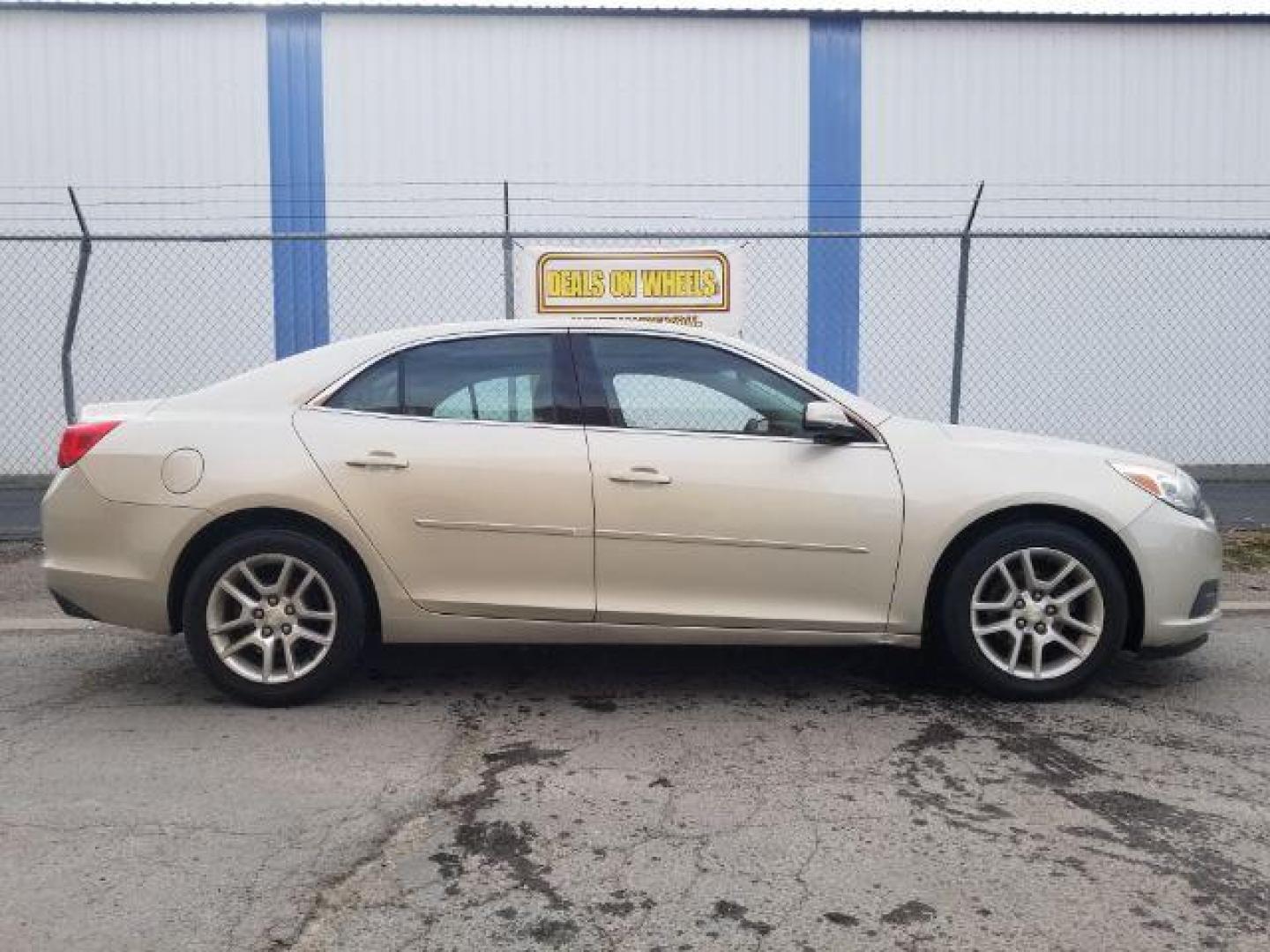 2015 Chevrolet Malibu 1LT (1G11C5SL4FF) with an 2.5L L4 DOHC 16V engine, 6-Speed Automatic transmission, located at 4801 10th Ave S,, Great Falls, MT, 59405, 47.494347, -111.229942 - Photo#3