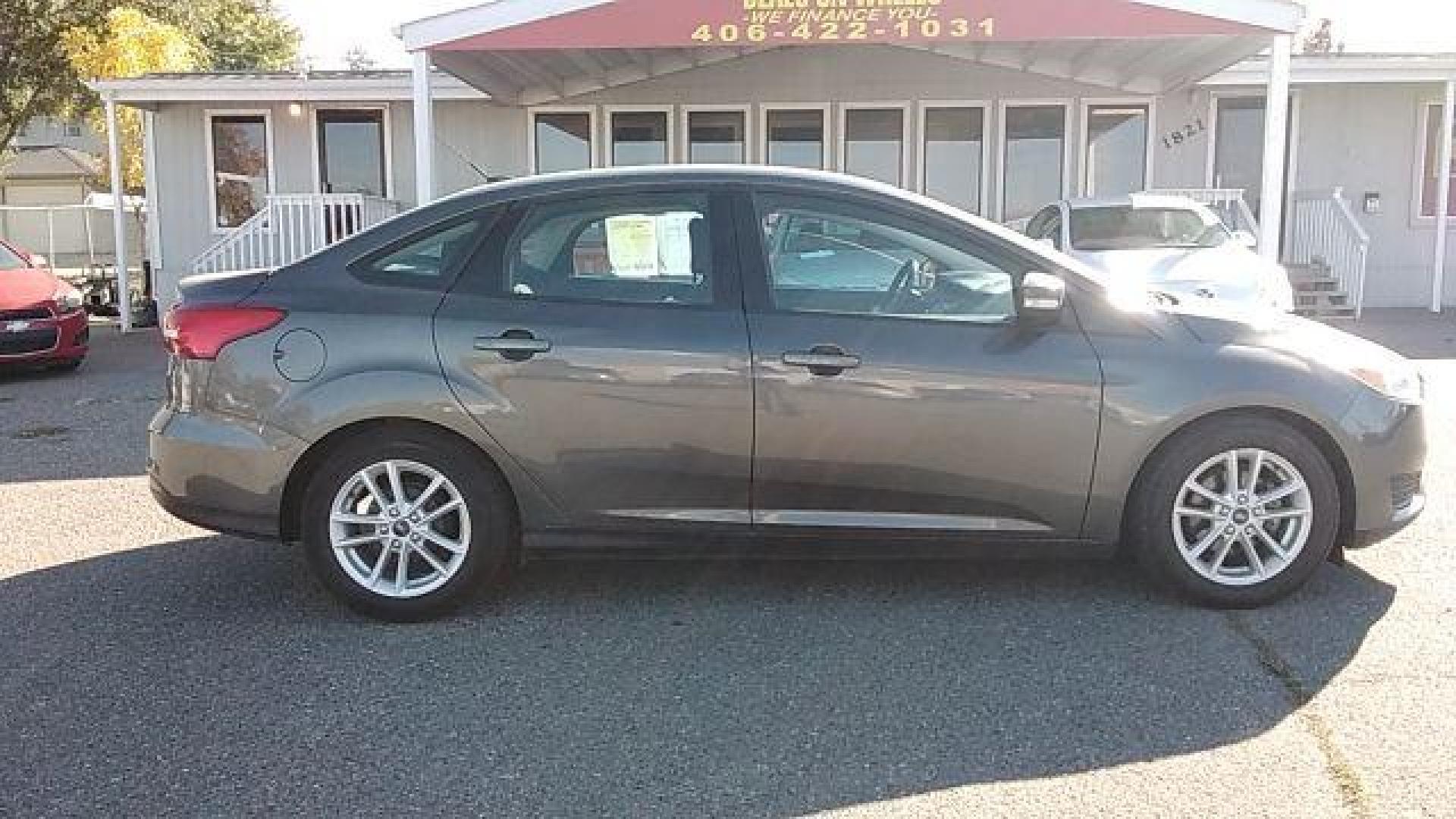 2015 Ford Focus SE Sedan (1FADP3F29FL) with an 2.0L L4 DOHC 16V engine, located at 1800 West Broadway, Missoula, 59808, (406) 543-1986, 46.881348, -114.023628 - Photo#3