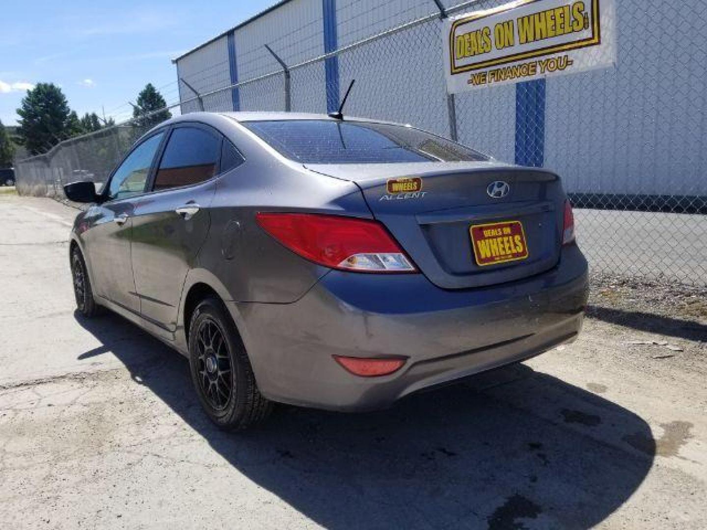 2015 Hyundai Accent GLS 4-Door 6A (KMHCT4AE3FU) with an 1.6L L4 DOHC 16V engine, 6-Speed Automatic transmission, located at 1821 N Montana Ave., Helena, MT, 59601, 46.603447, -112.022781 - Photo#3