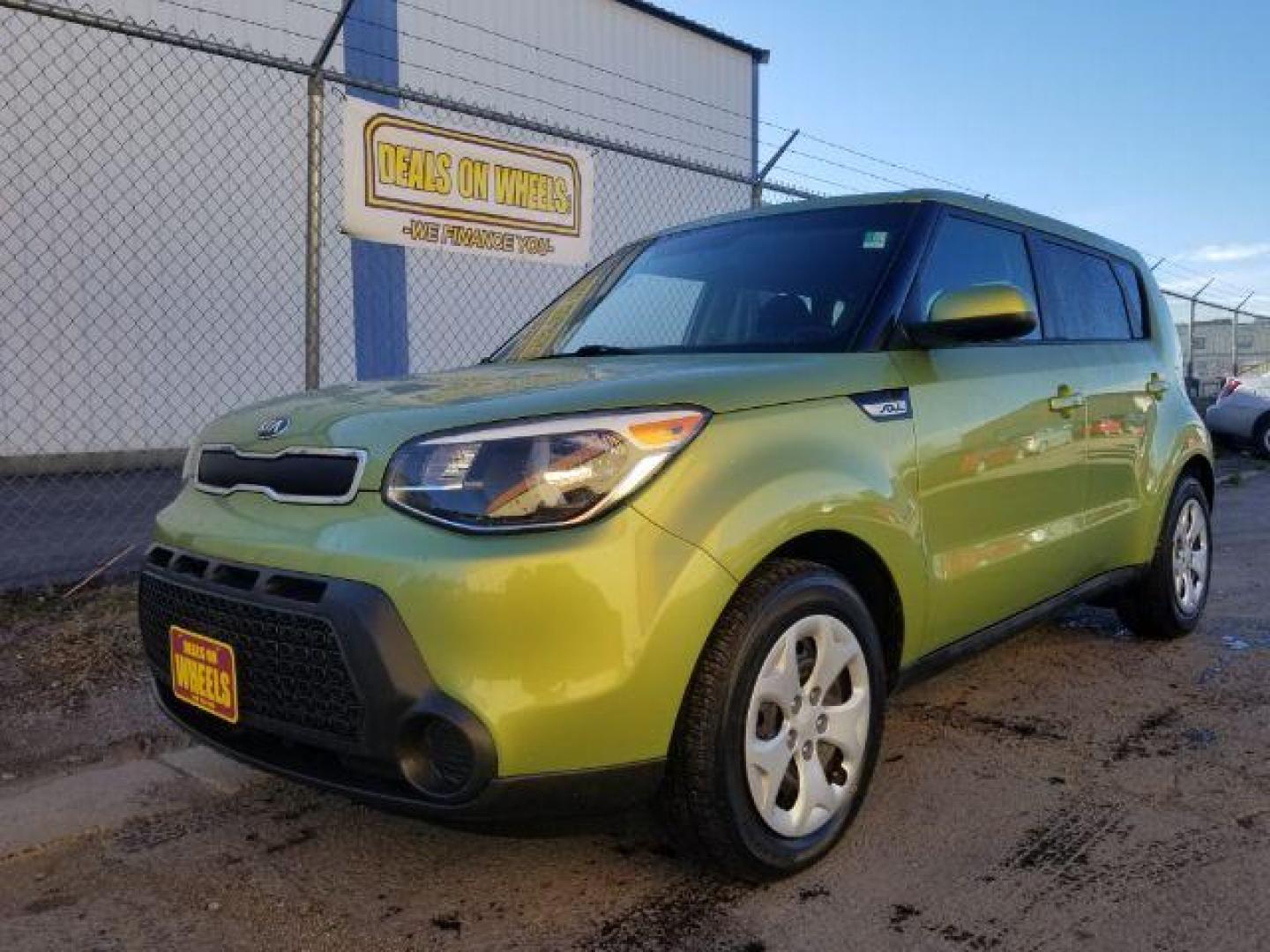 2015 Kia Soul Base (KNDJN2A26F7) with an 1.6L L4 DOHC 16V engine, located at 4801 10th Ave S,, Great Falls, MT, 59405, 47.494347, -111.229942 - Photo#0