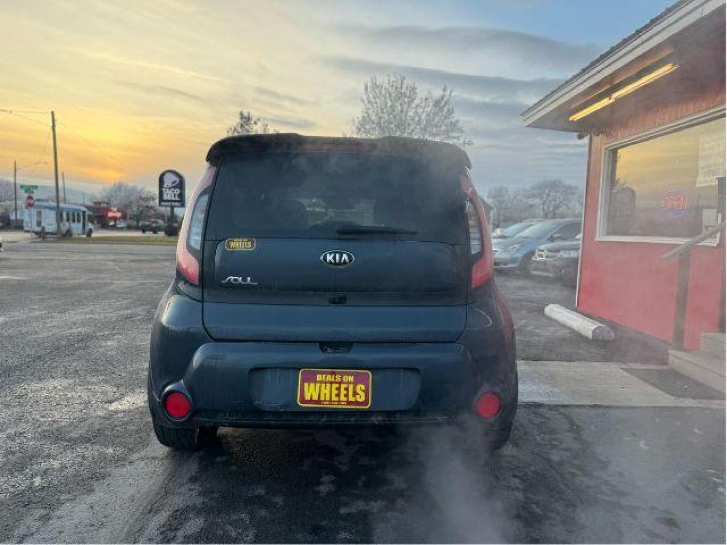 2015 Kia Soul ! (KNDJX3A59F7) with an 2.0L L4 DOHC 16V engine, 6-Speed Automatic transmission, located at 1800 West Broadway, Missoula, 59808, (406) 543-1986, 46.881348, -114.023628 - Photo#3