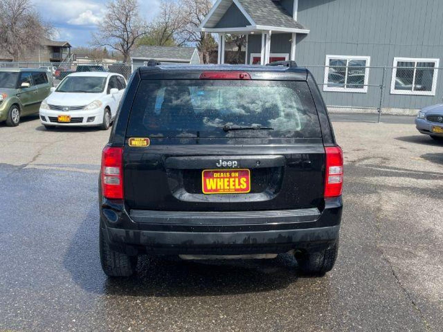 2016 Jeep Patriot Sport 2WD (1C4NJPAB7GD) with an 2.4L L4 DOHC 16V engine, located at 1821 N Montana Ave., Helena, MT, 59601, 46.603447, -112.022781 - Photo#4