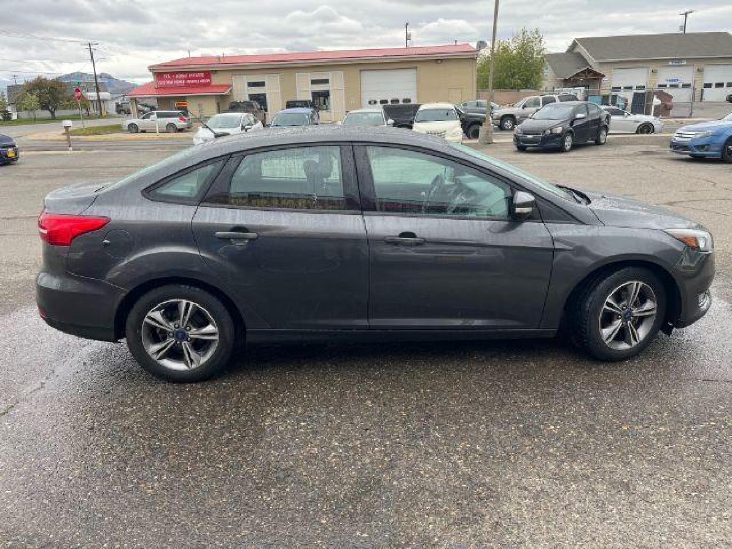 2017 Ford Focus SE Sedan (1FADP3FEXHL) with an 1.0L L3 engine, located at 1821 N Montana Ave., Helena, MT, 59601, 46.603447, -112.022781 - Photo#3