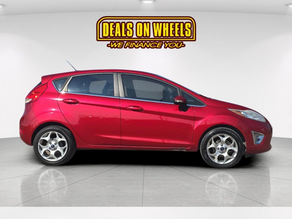 2011 Ford Fiesta SES Hatchback