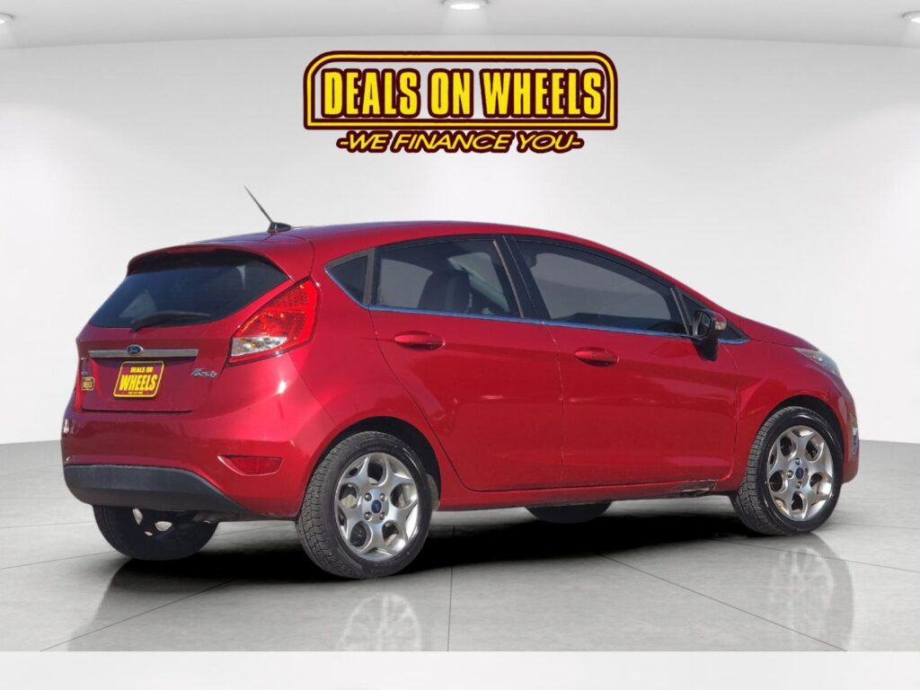 2011 Ford Fiesta SES Hatchback