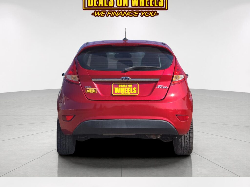 2011 Ford Fiesta SES Hatchback