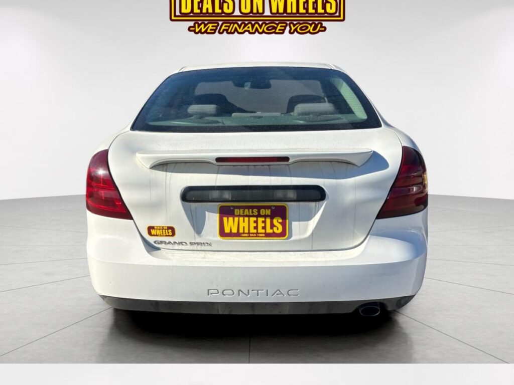 2005 Pontiac Grand Prix Car