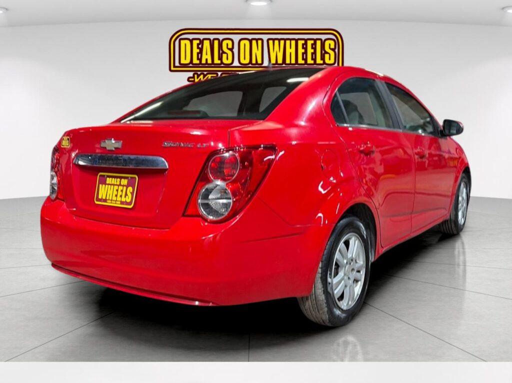 2015 Chevrolet Sonic LT Auto Sedan