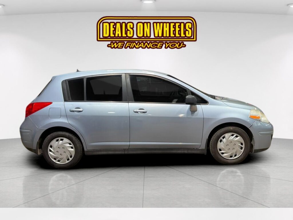 2012 Nissan Versa 1.8 S