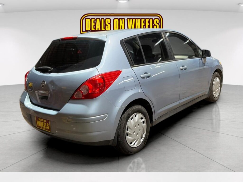 2012 Nissan Versa 1.8 S