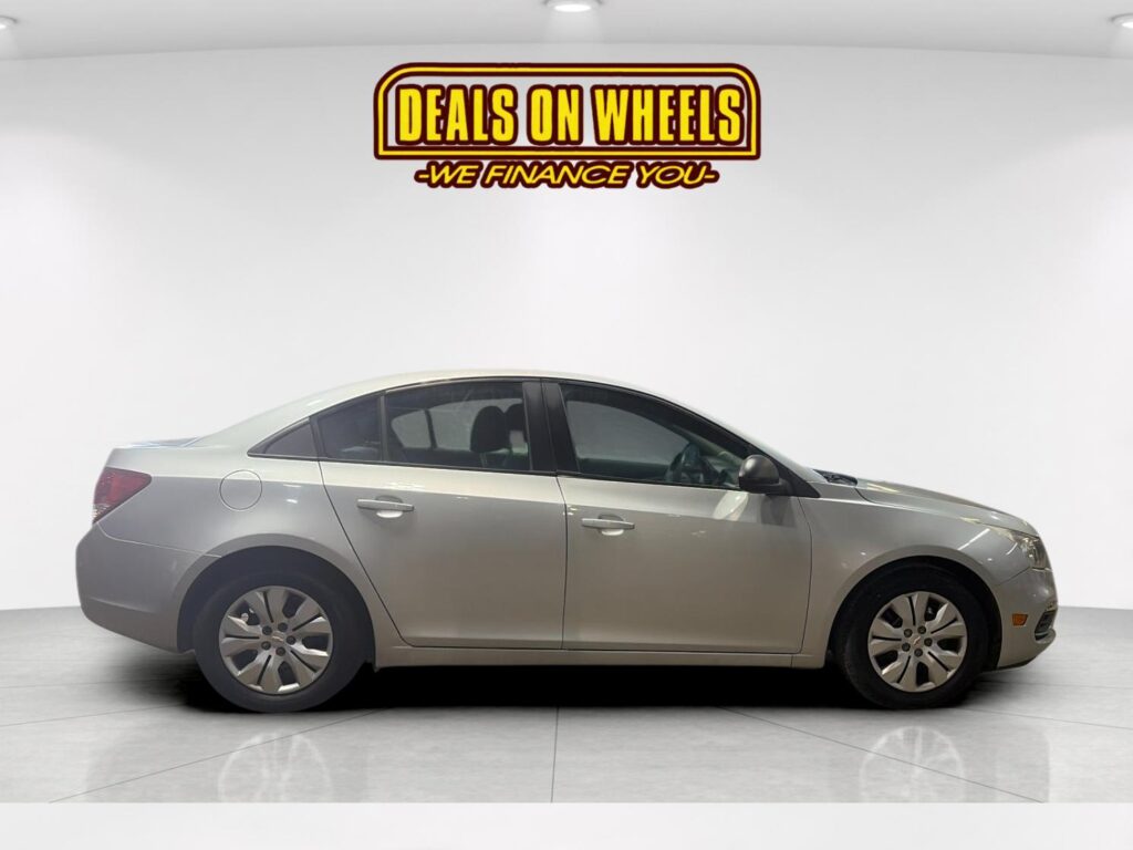 2015 Chevrolet Cruze LS Auto