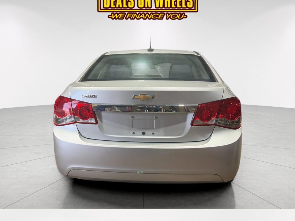 2015 Chevrolet Cruze LS Auto