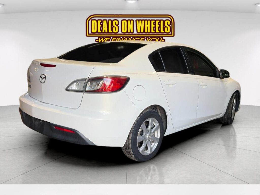 2010 Mazda MAZDA3 i Sport 4-Door
