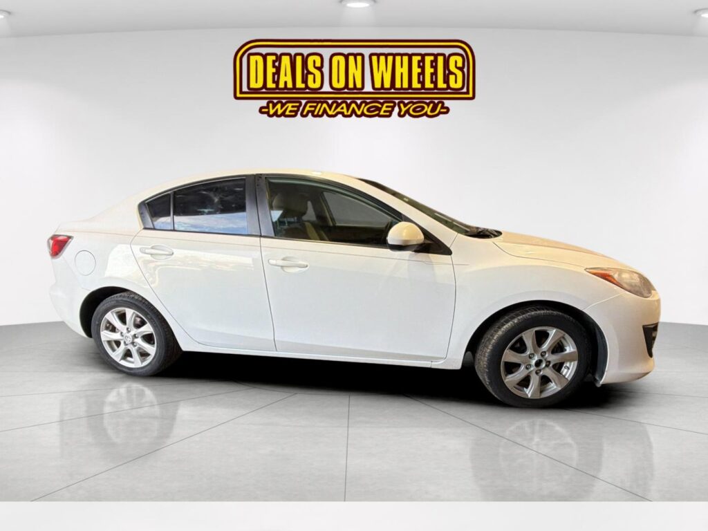2010 Mazda MAZDA3 i Sport 4-Door