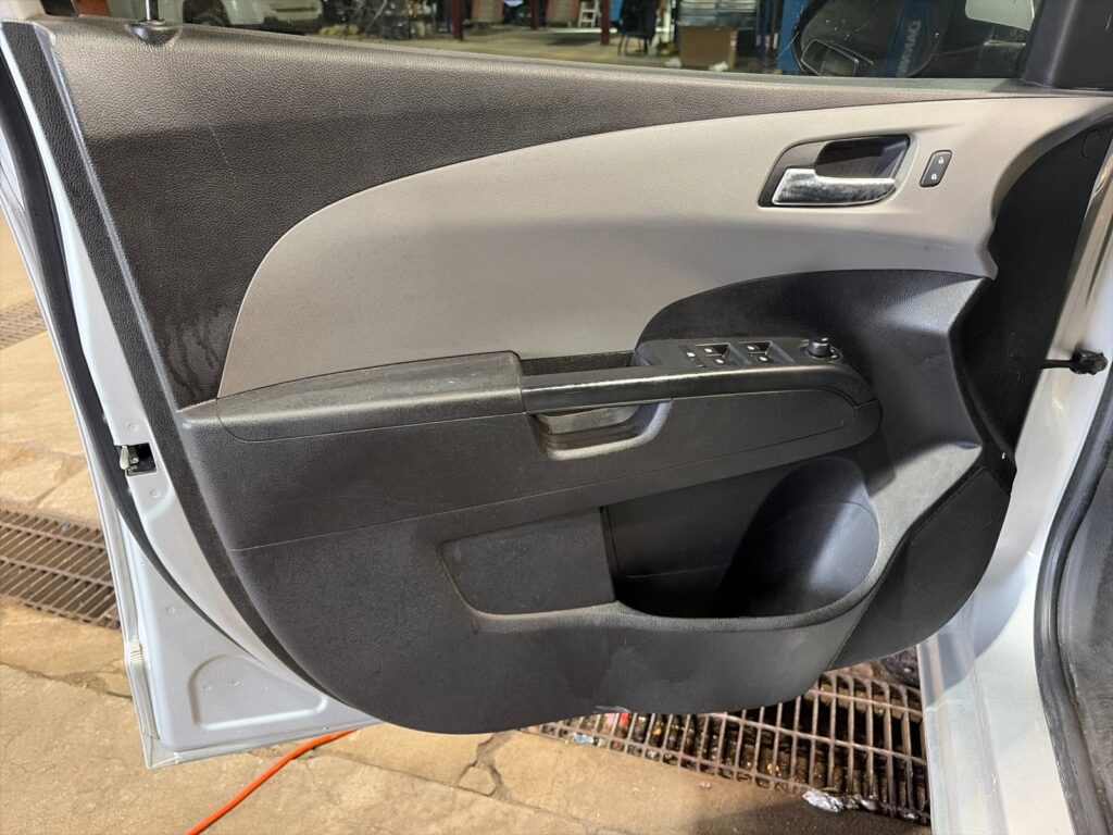 2015 Chevrolet Sonic LTZ Auto