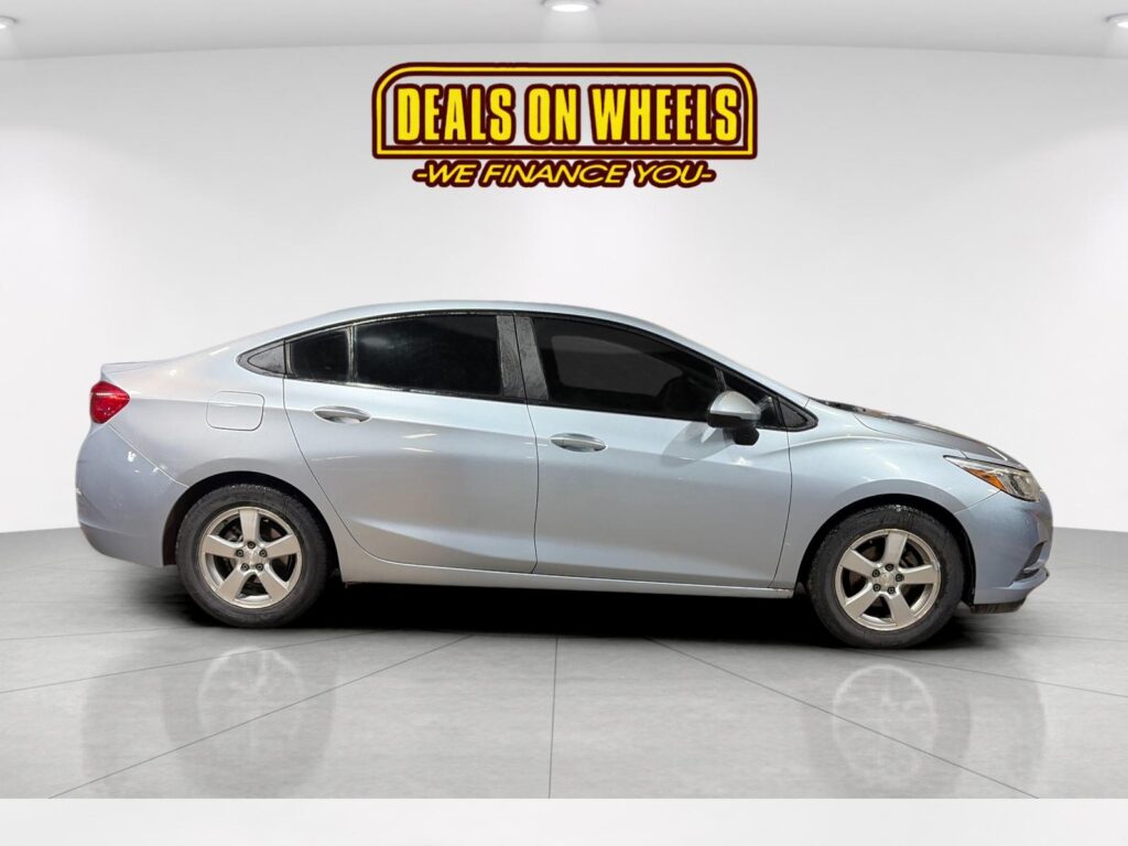 2017 Chevrolet Cruze LS Auto