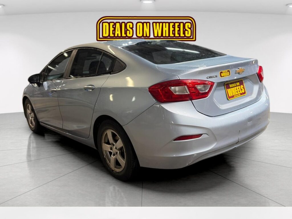 2017 Chevrolet Cruze LS Auto
