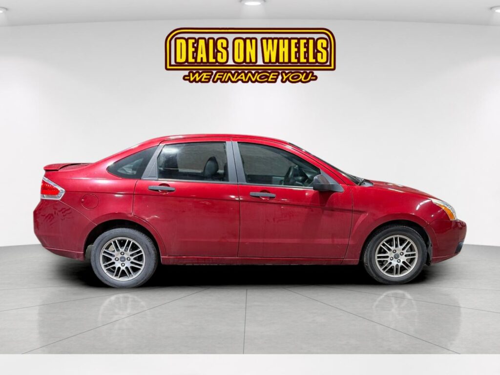 2010 Ford Focus SE Sedan