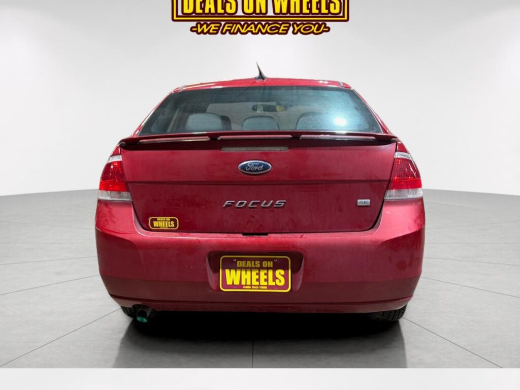 2010 Ford Focus SE Sedan