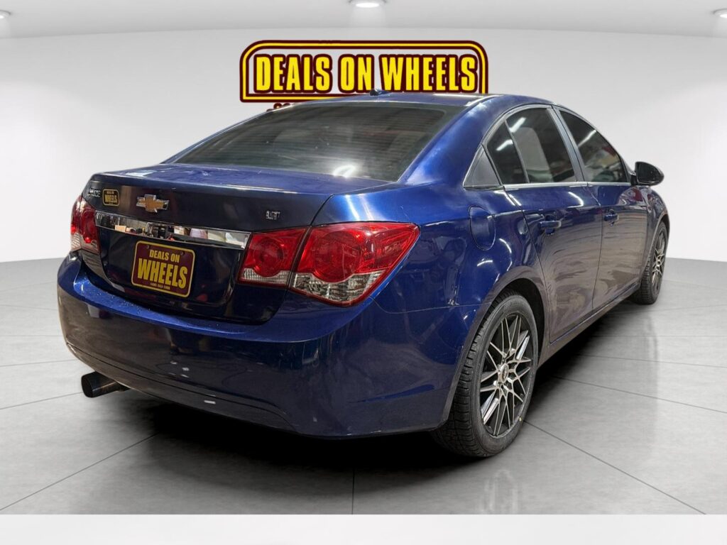 2013 Chevrolet Cruze 1LT Manual