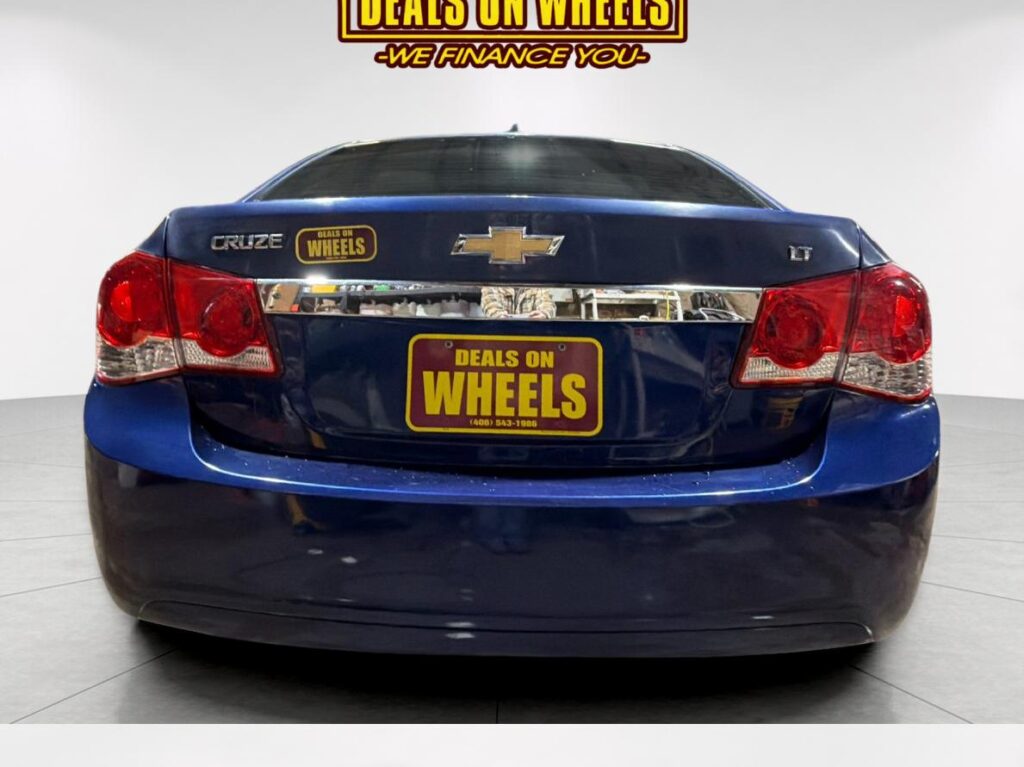 2013 Chevrolet Cruze 1LT Manual