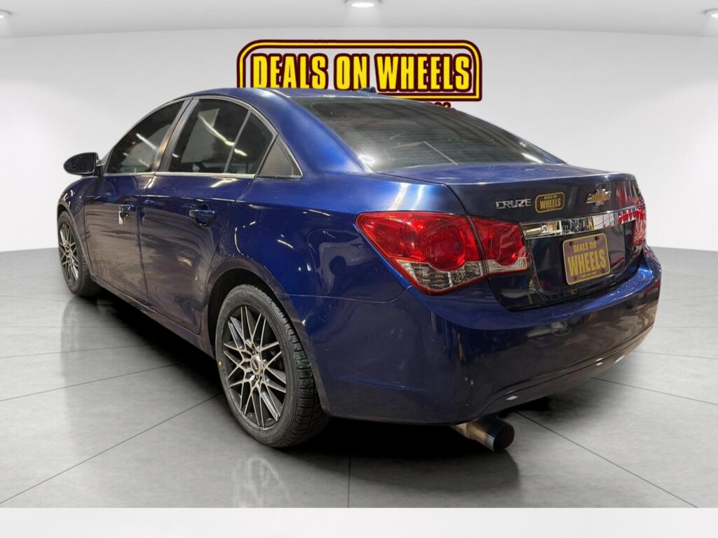 2013 Chevrolet Cruze 1LT Manual