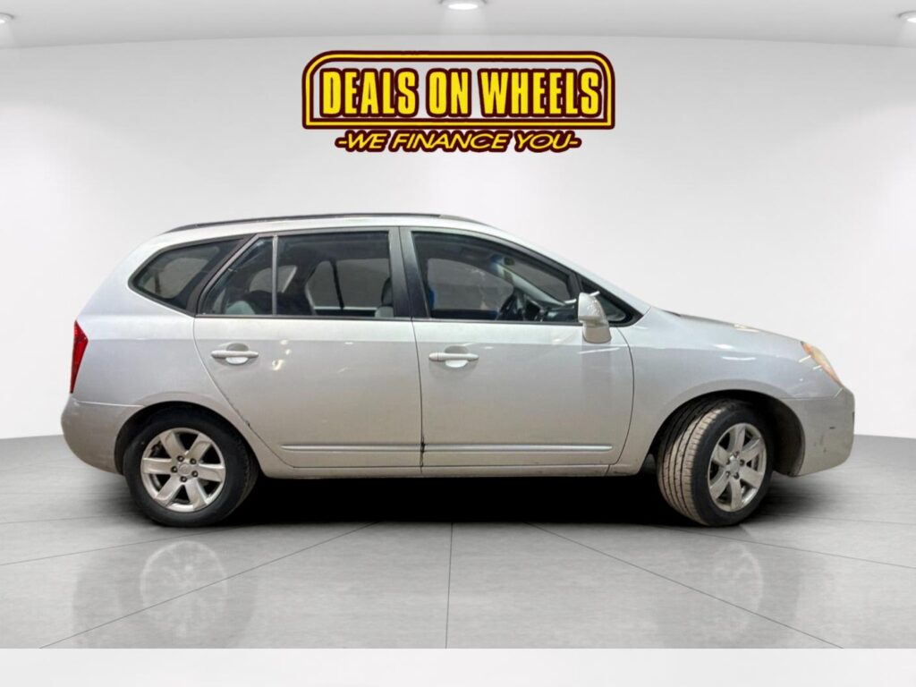 2008 Kia Rondo LX V6