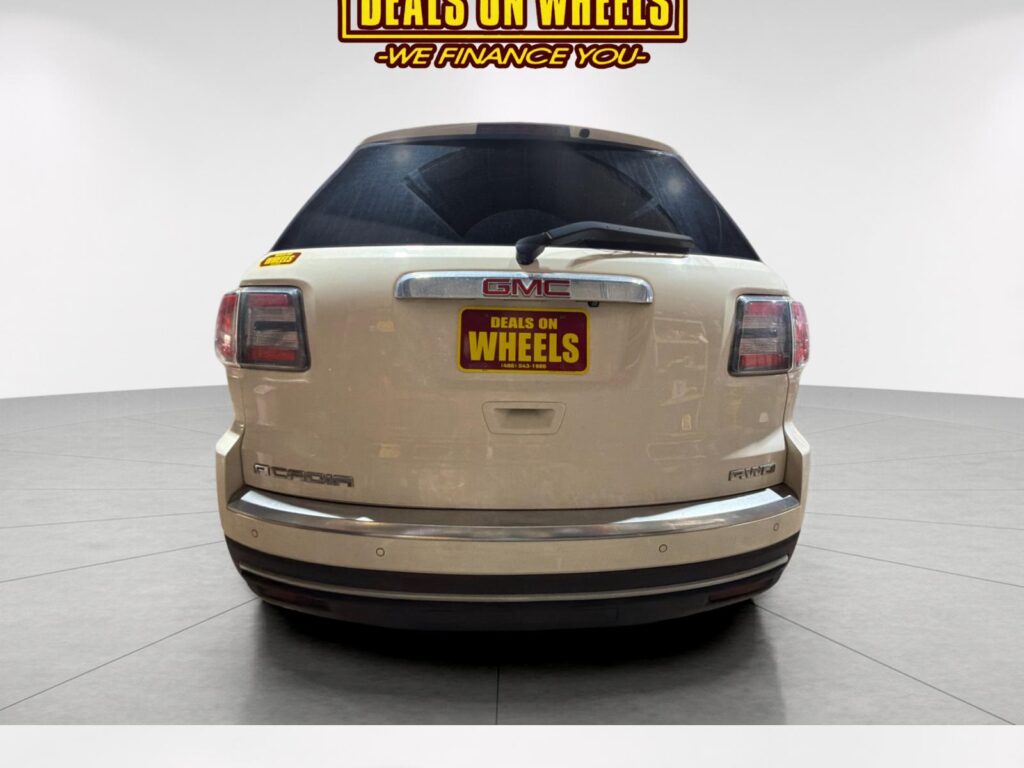 2014 GMC Acadia SLE-2